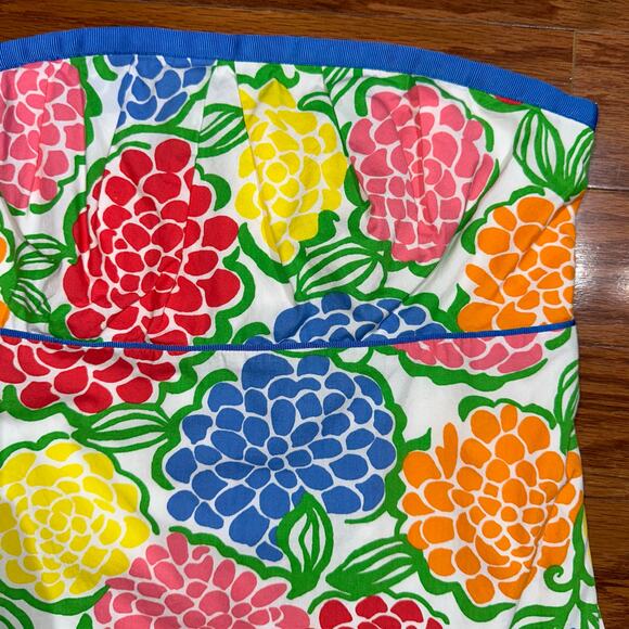 Lilly Pulitzer Strapless Scalloped Cael Top in Zinnie Minnie Floral Size 0 - Picture 4 of 12
